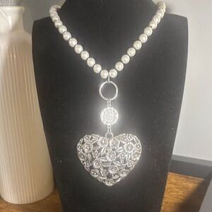 Intricate Silver Heart Pendant Necklace with Pearls
